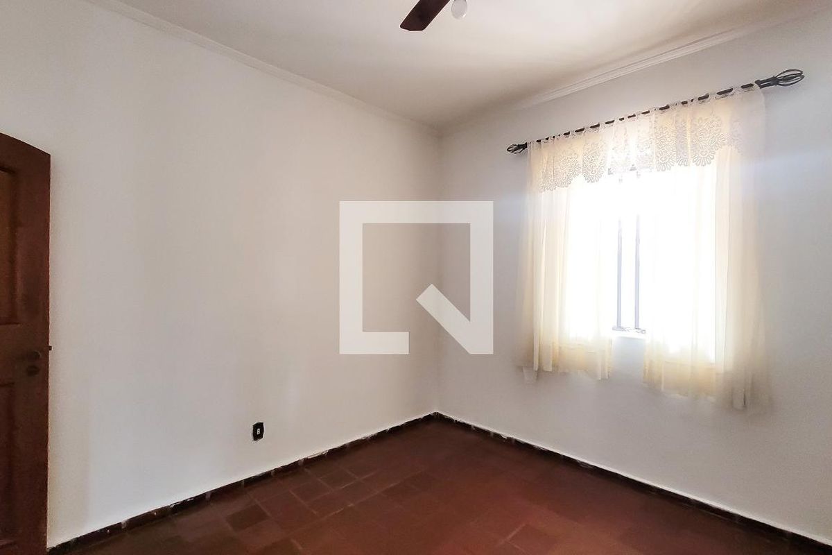 Casa à Venda - Taquaral, 4 Quartos,  291 m2 em , Campinas - sp | SoloBR