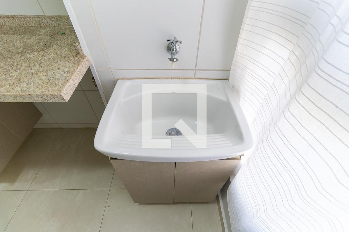 Apartamento à Venda - Bosque, 1 Quarto,  45 m2 em , Campinas - sp | SoloBR