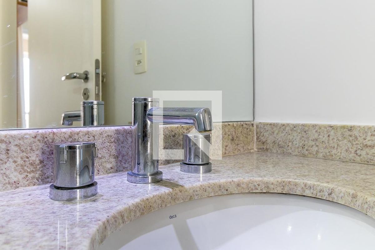 Apartamento à Venda - Bosque, 1 Quarto,  45 m2 em , Campinas - sp | SoloBR