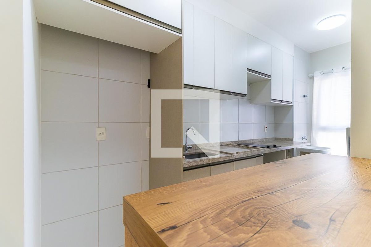 Apartamento à Venda - Bosque, 1 Quarto,  45 m2 em , Campinas - sp | SoloBR