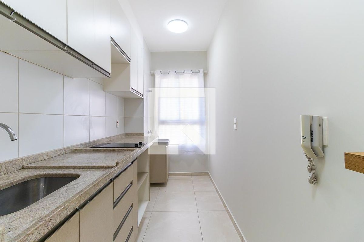 Apartamento à Venda - Bosque, 1 Quarto,  45 m2 em , Campinas - sp | SoloBR