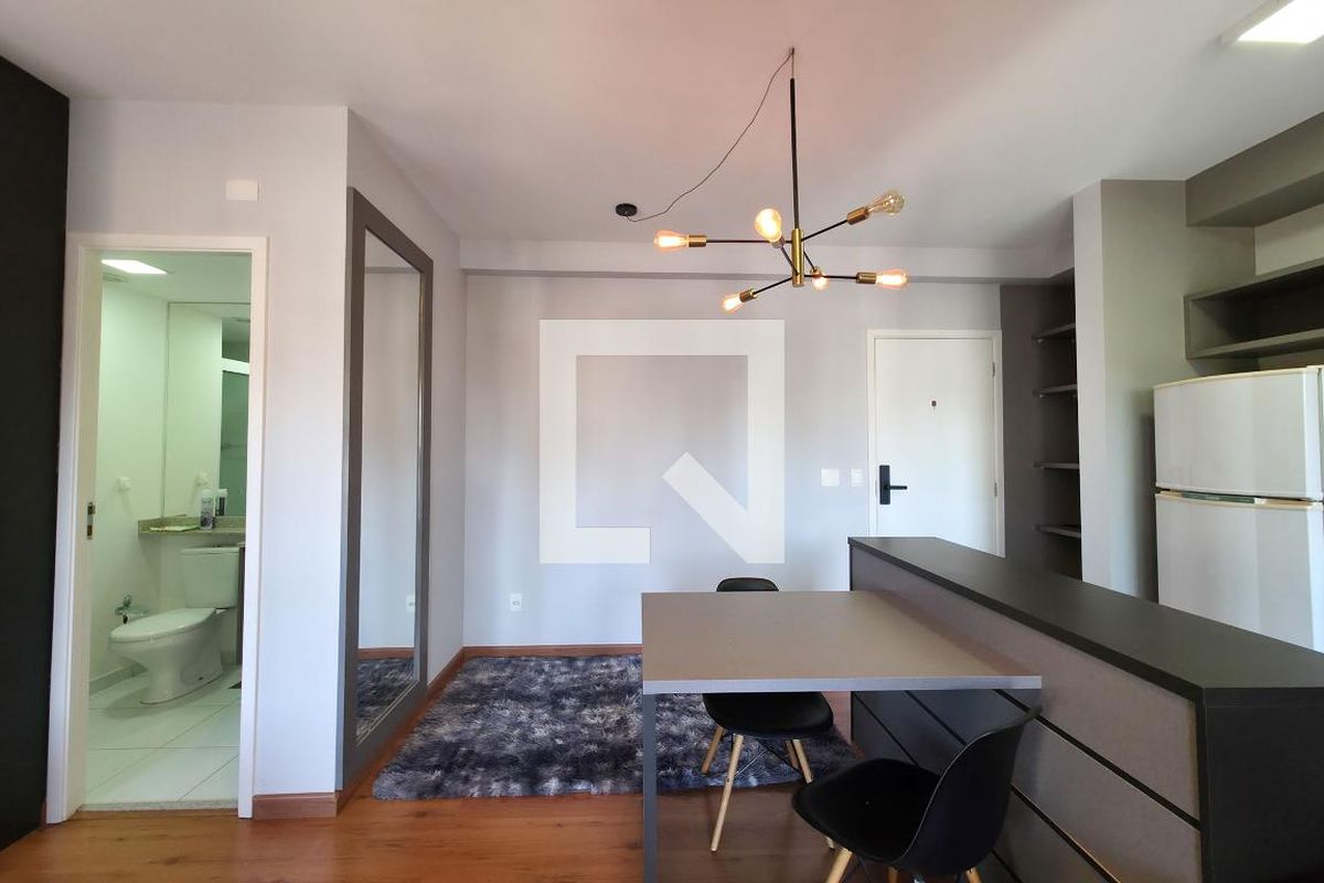 Apartamento à Venda - Bosque, 1 Quarto,  46 m2 em , Campinas - sp | SoloBR