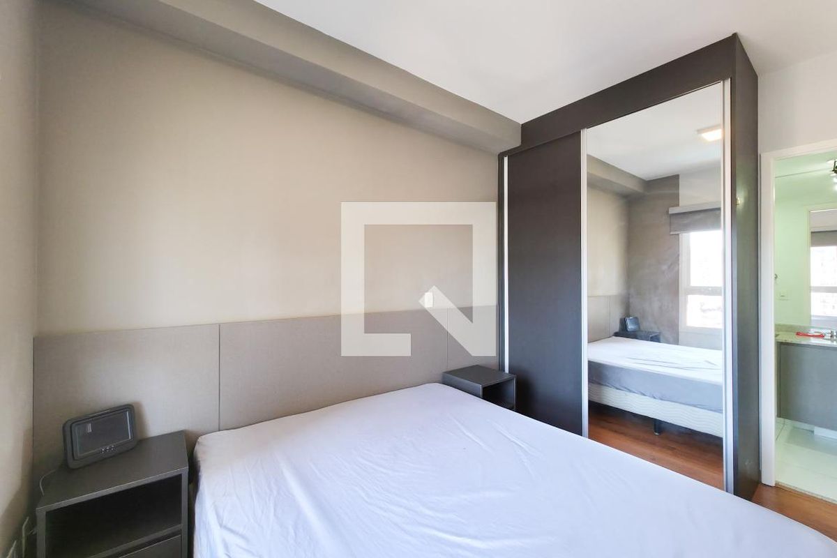 Apartamento à Venda - Bosque, 1 Quarto,  46 m2 em , Campinas - sp | SoloBR