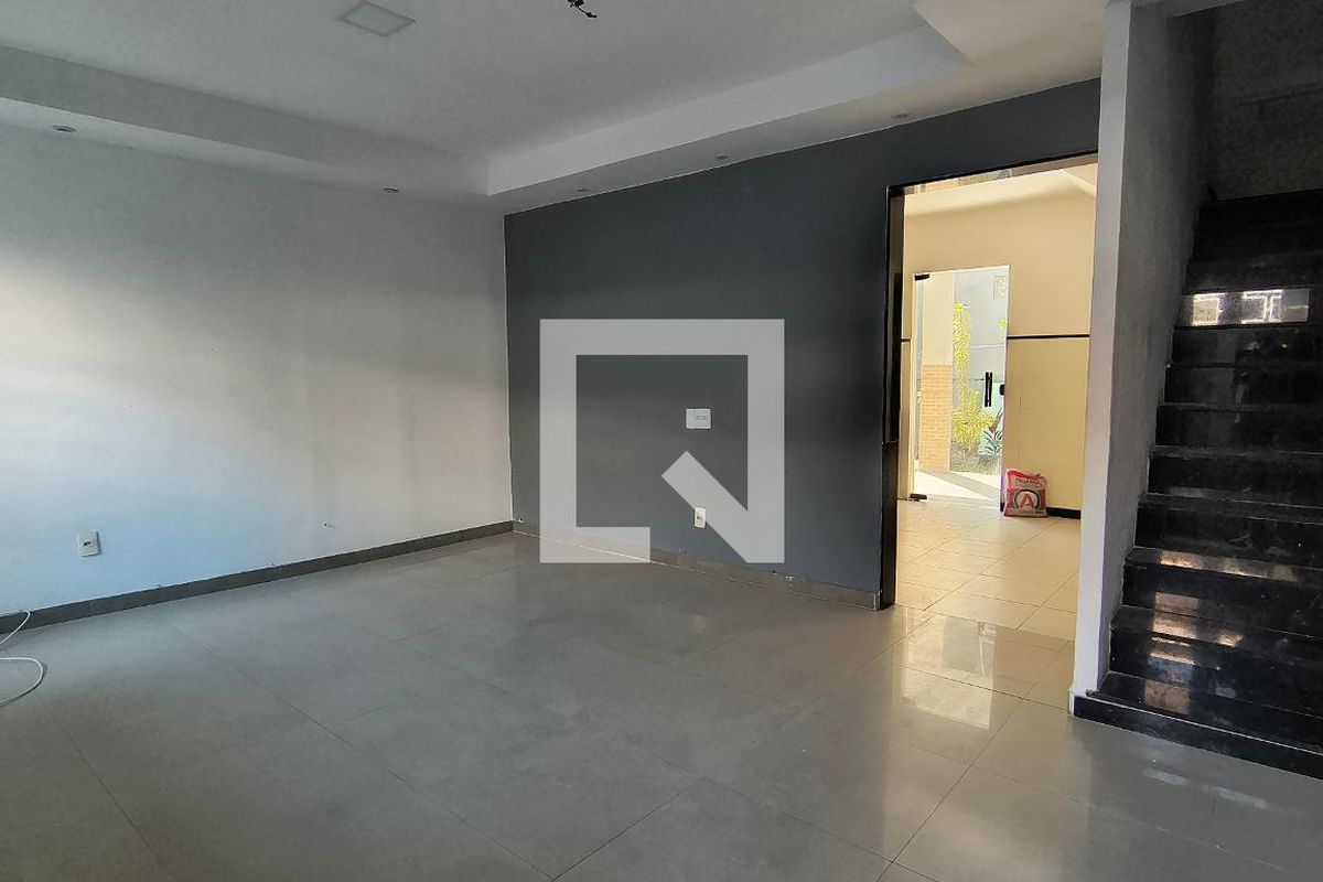 Casa, 4 quartos, 128 m² - Foto 1