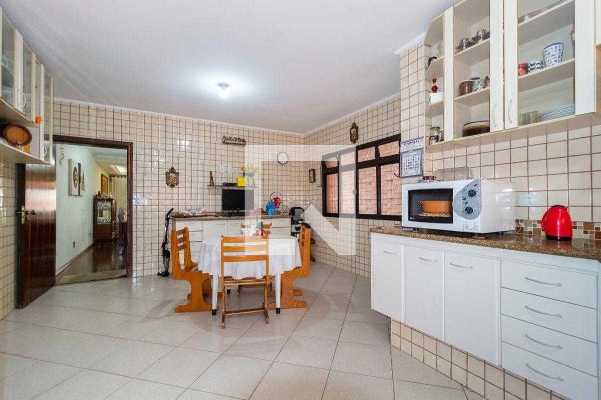 Casa, 3 quartos, 216 m² - Foto 96