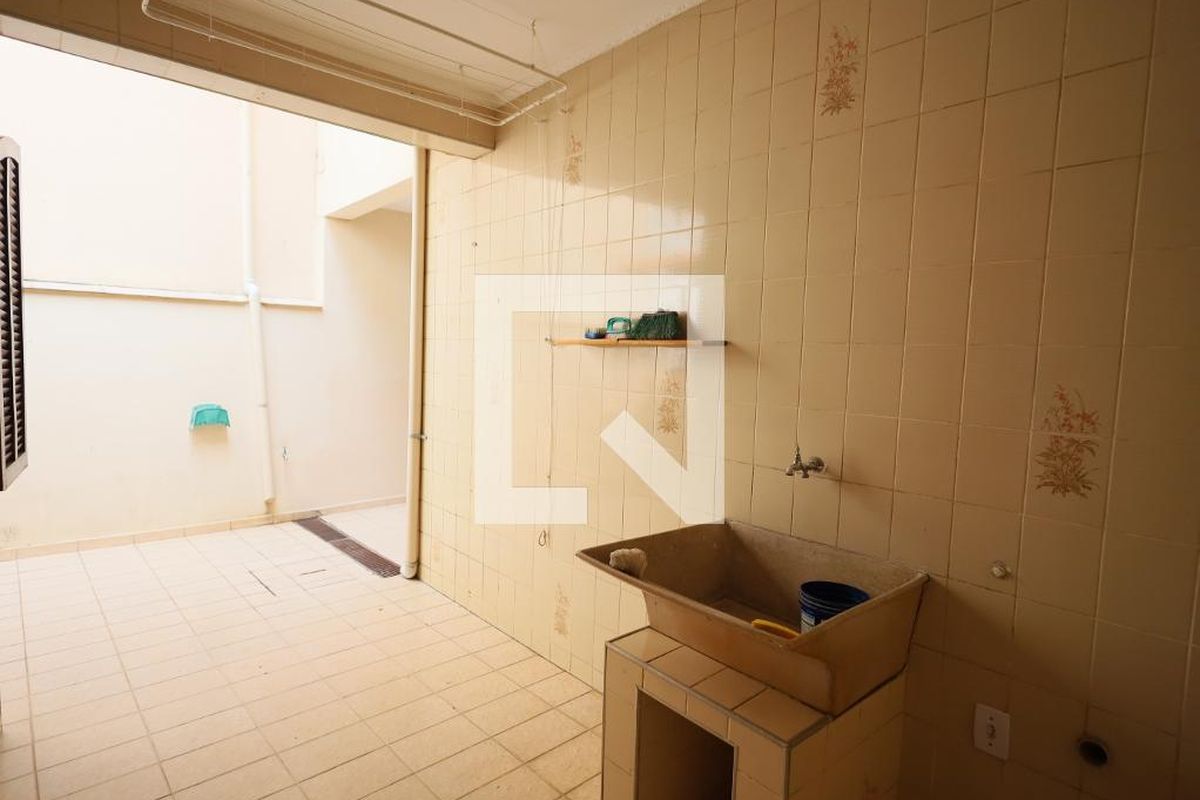 Casa, 3 quartos, 284 m² - Foto 28