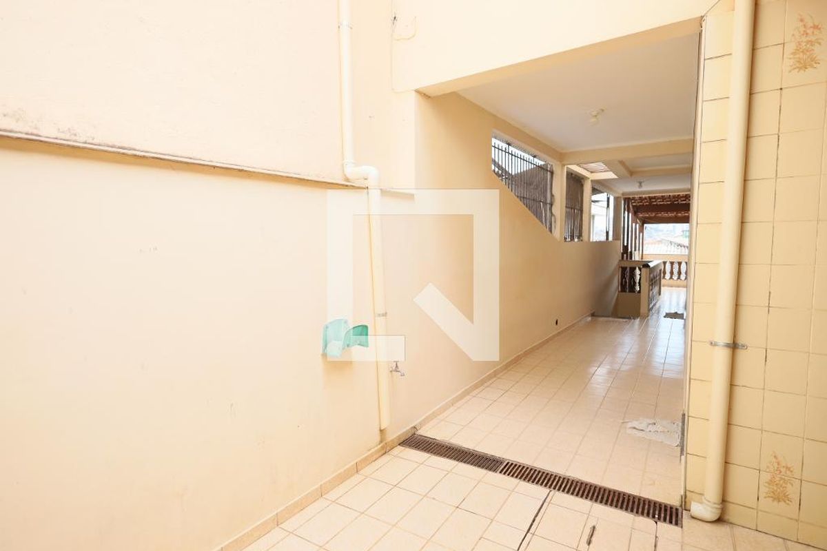 Casa, 3 quartos, 284 m² - Foto 35