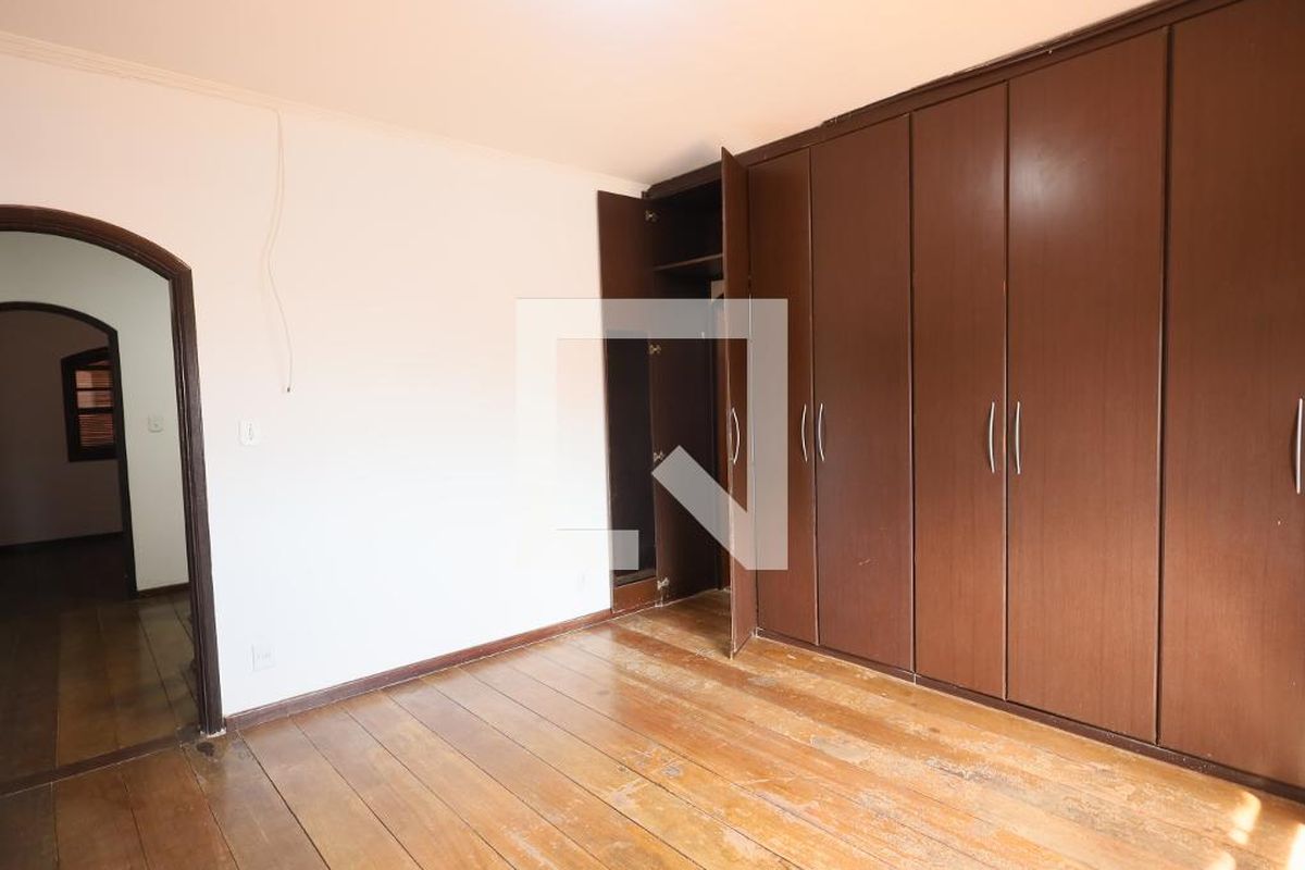 Casa, 3 quartos, 284 m² - Foto 8