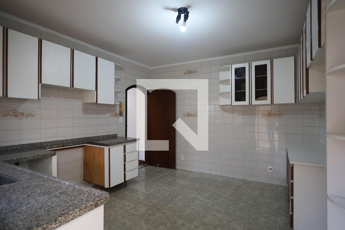 Casa, 3 quartos, 284 m² - Foto 6