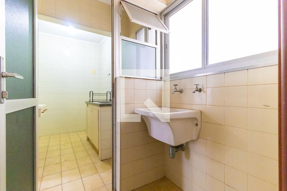 Apartamento à Venda - Bosque, 1 Quarto,  60 m2 em , Campinas - sp | SoloBR