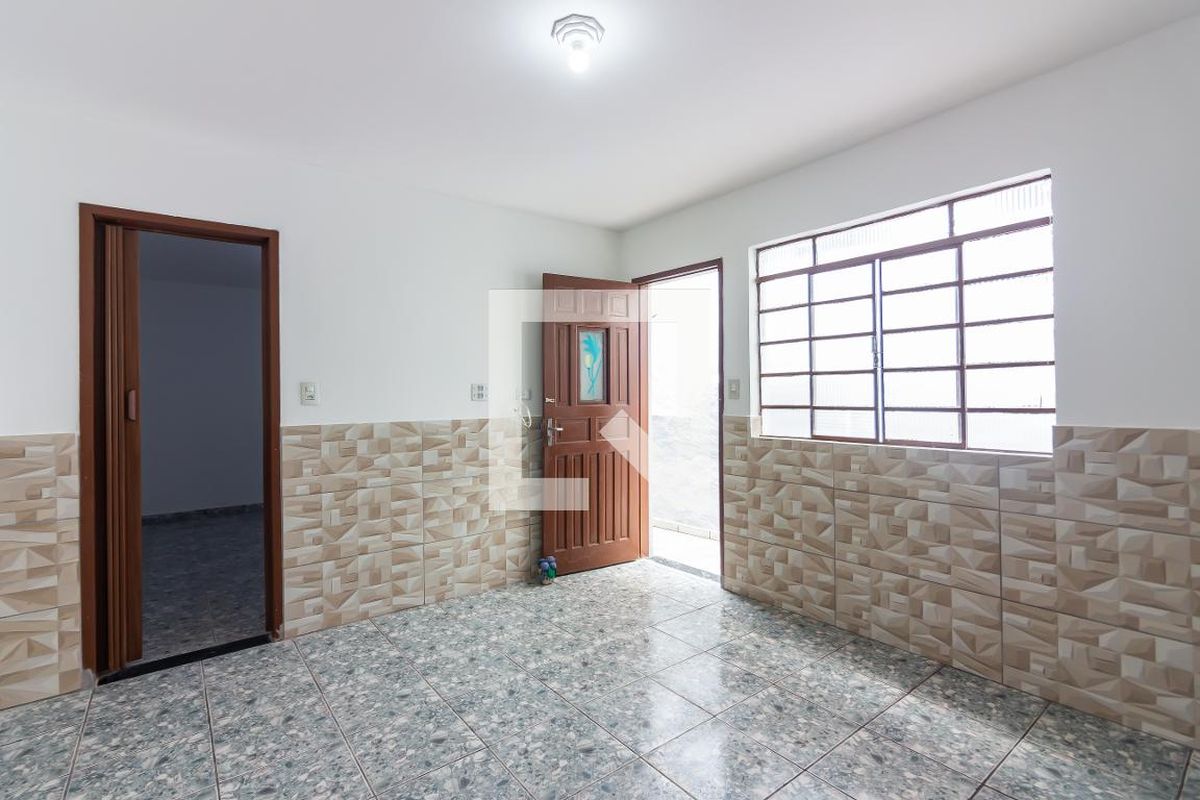 Casa, 1 quarto, 50 m² - Foto 2