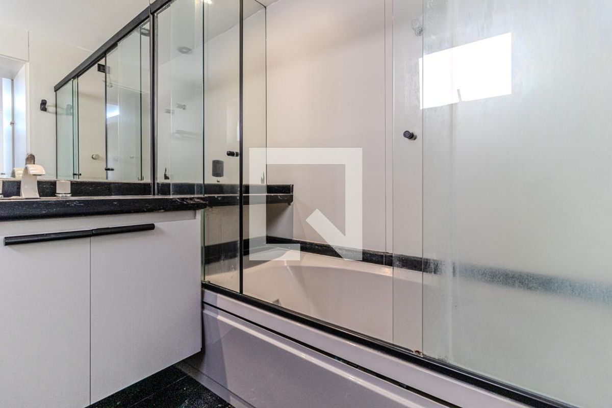 Apartamento, 3 quartos, 195 m² - Foto 142