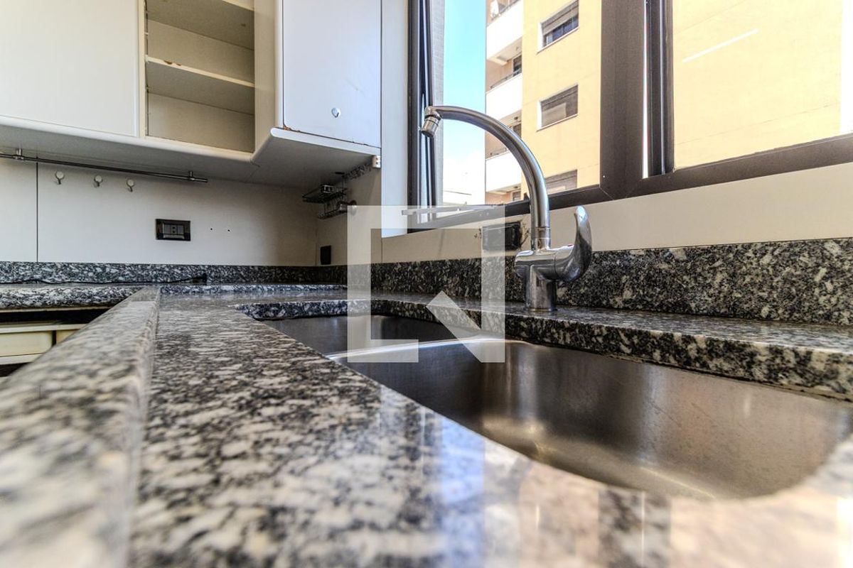 Apartamento, 3 quartos, 195 m² - Foto 165