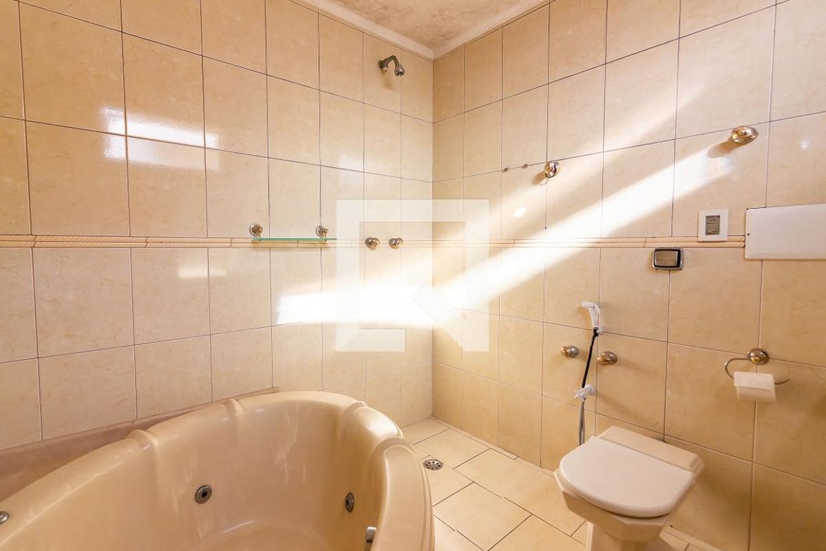 Casa, 4 quartos, 250 m² - Foto 40