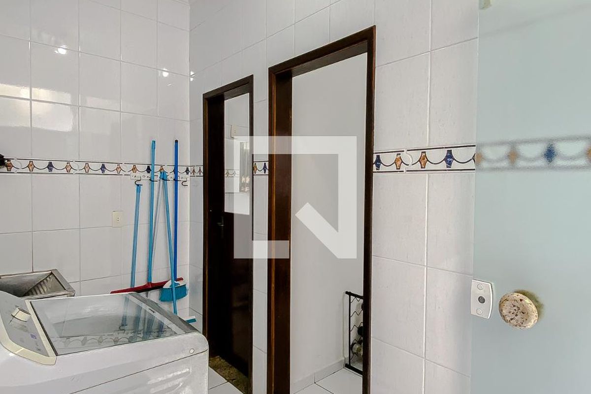 Casa, 4 quartos, 300 m² - Foto 58