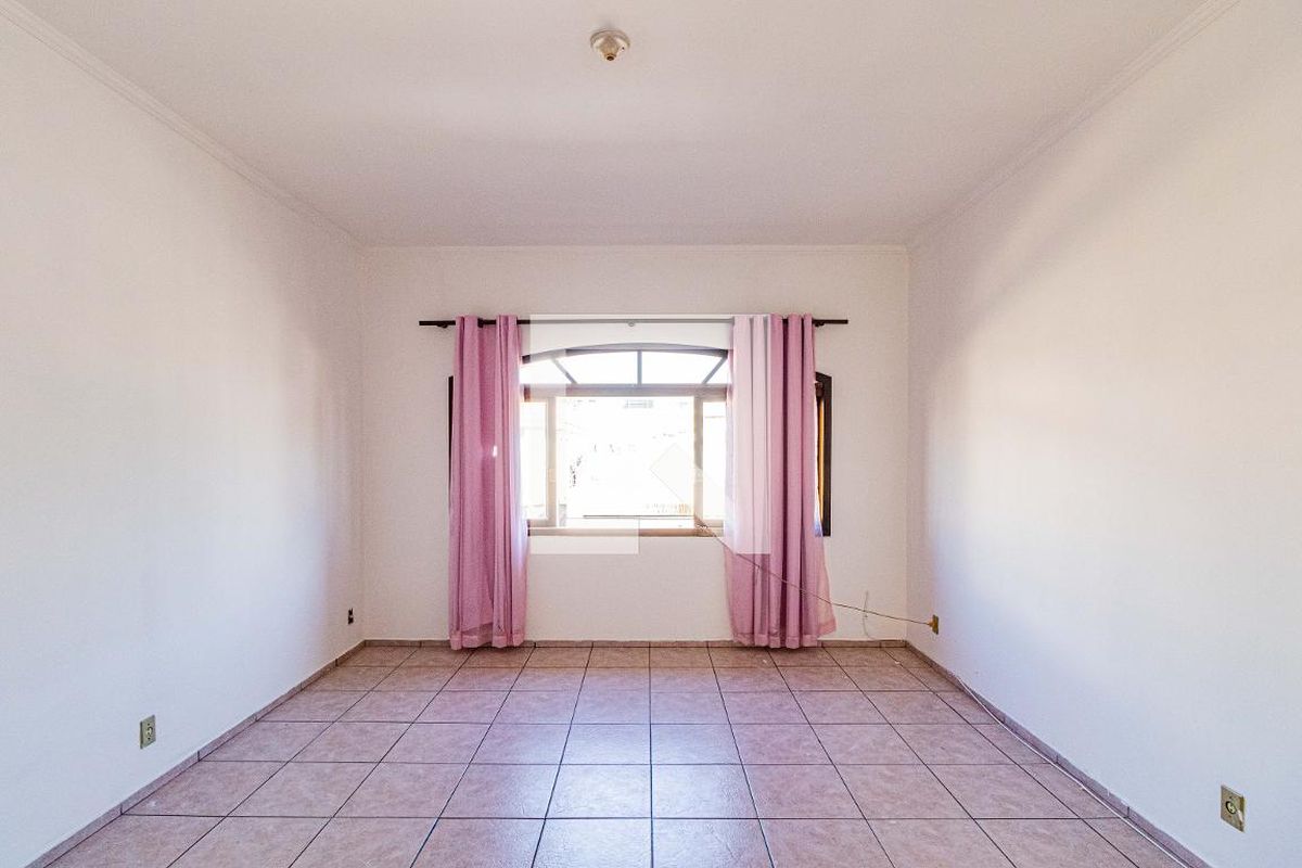 Casa, 3 quartos, 250 m² - Foto 10