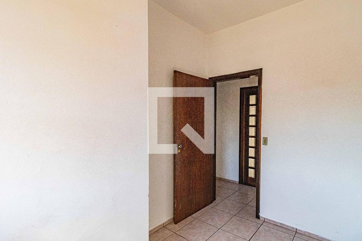 Casa, 3 quartos, 250 m² - Foto 36