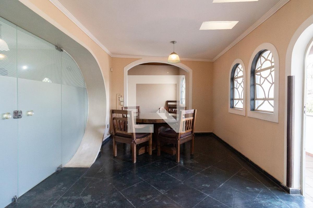 Casa, 3 quartos, 270 m² - Foto 14