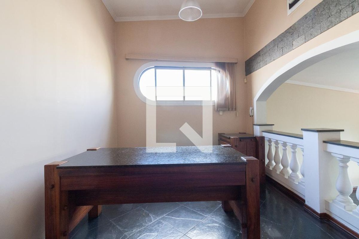Casa, 3 quartos, 270 m² - Foto 52