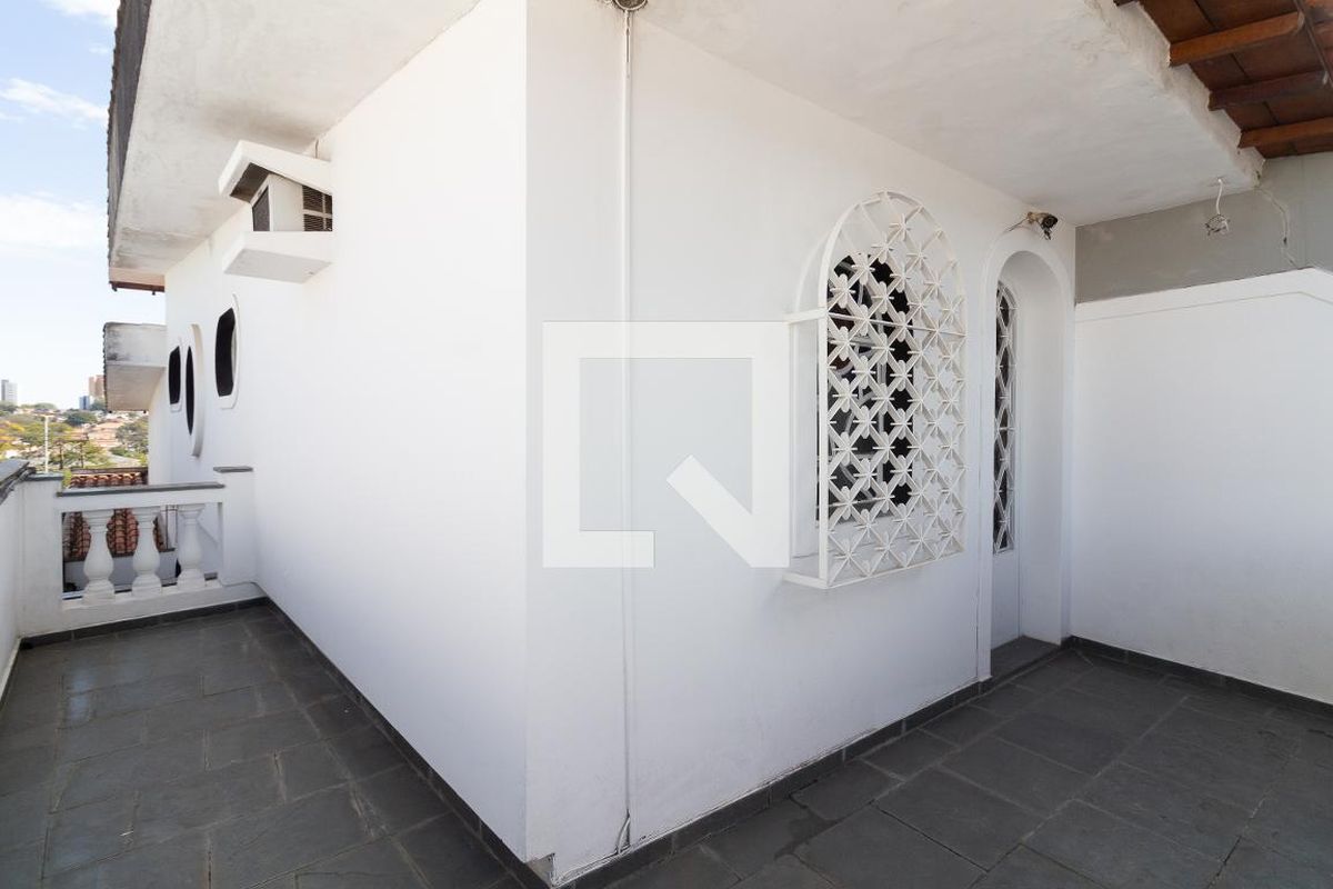 Casa, 3 quartos, 270 m² - Foto 48