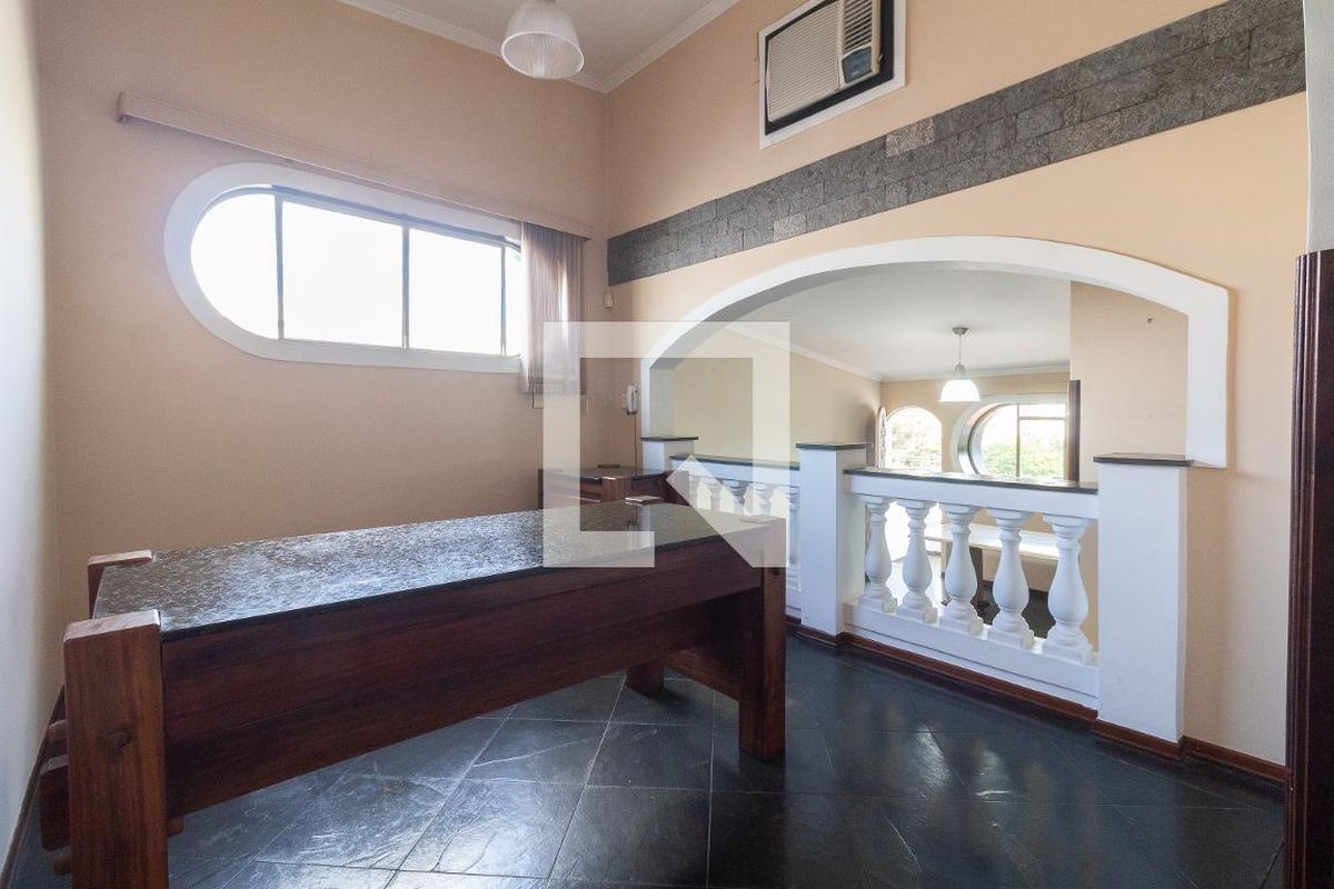 Casa, 3 quartos, 270 m² - Foto 50