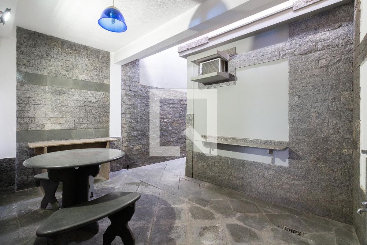 Casa, 3 quartos, 270 m² - Foto 84