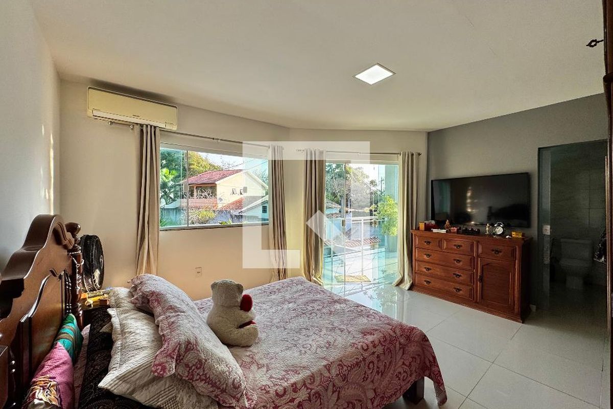 Casa, 4 quartos, 220 m² - Foto 40
