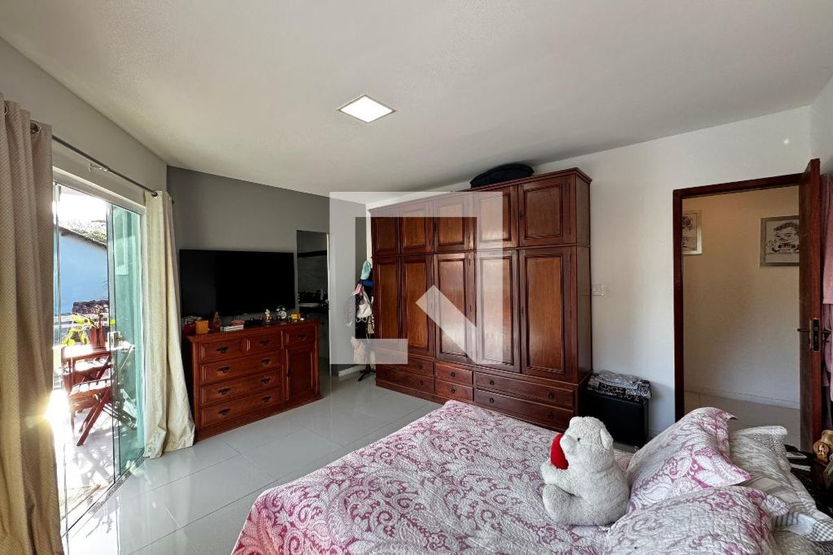 Casa, 4 quartos, 220 m² - Foto 46