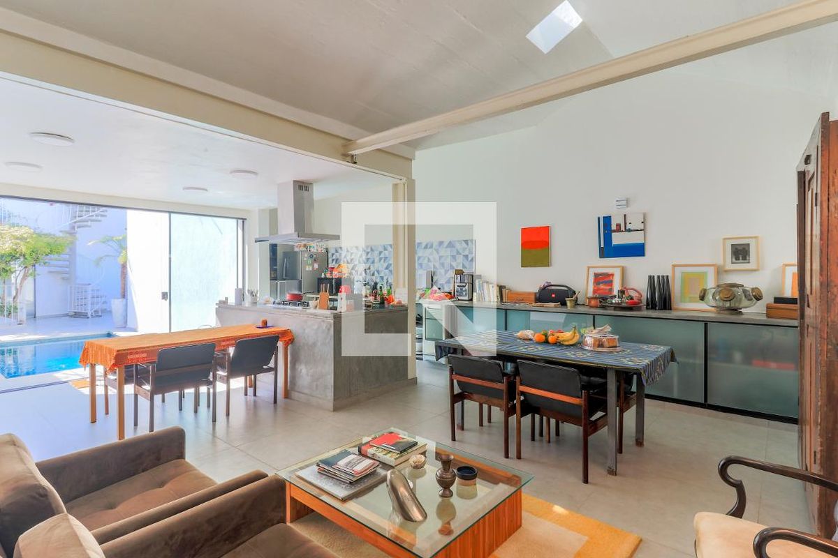 Casa, 3 quartos, 300 m² - Foto 13