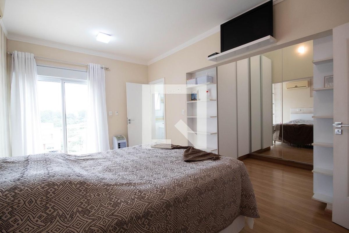 Casa, 4 quartos, 378 m² - Foto 40