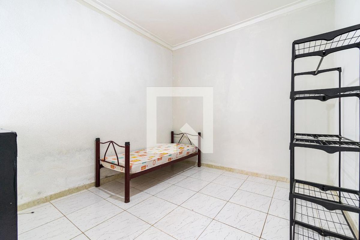 Casa, 1 quarto, 160 m² - Foto 2
