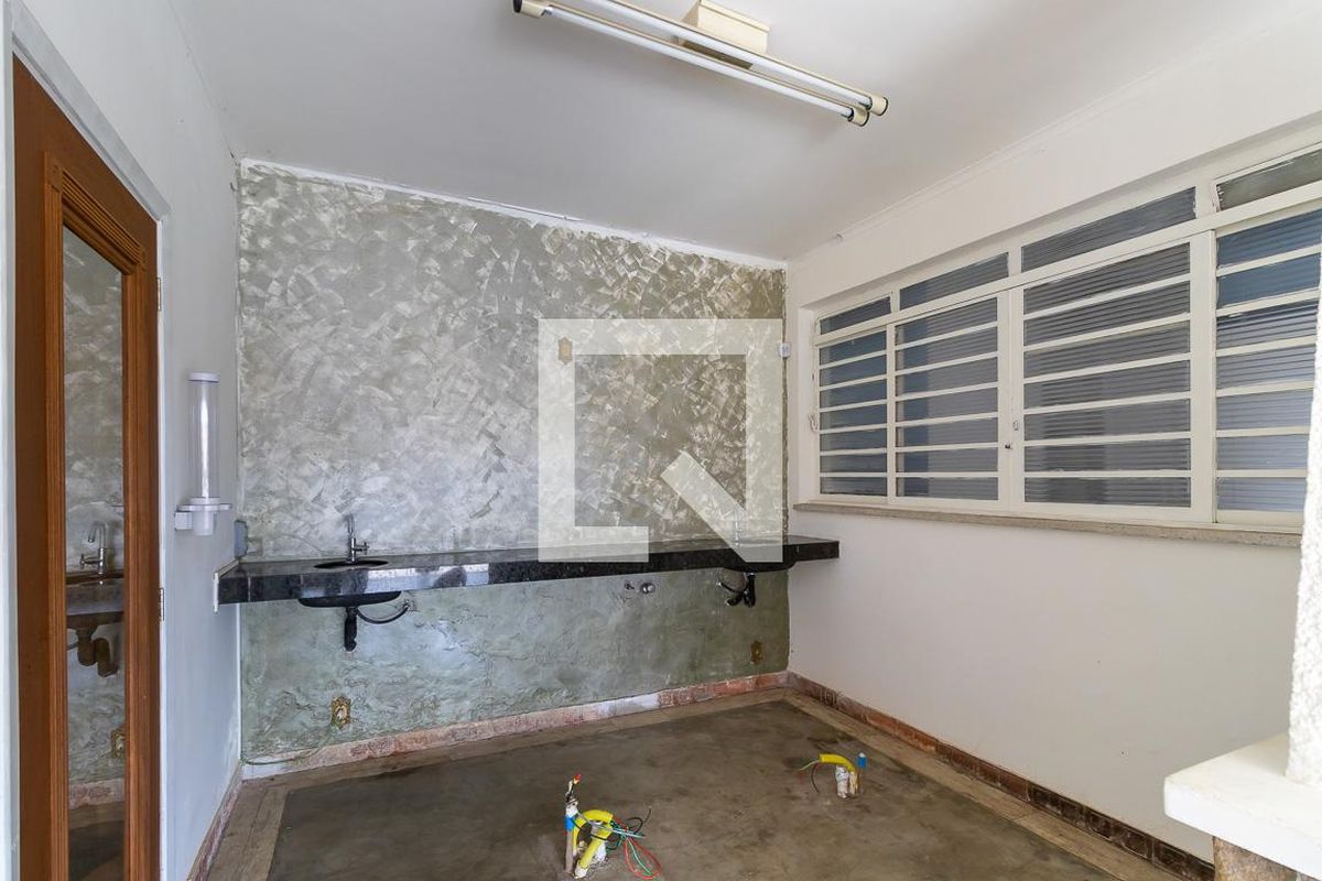 Casa à Venda - Taquaral, 4 Quartos,  210 m2 em , Campinas - sp | SoloBR