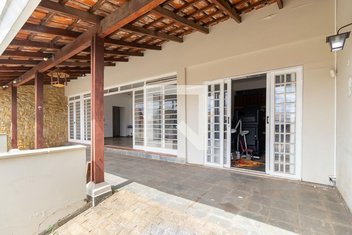 Casa à Venda - Taquaral, 4 Quartos,  210 m2 em , Campinas - sp | SoloBR