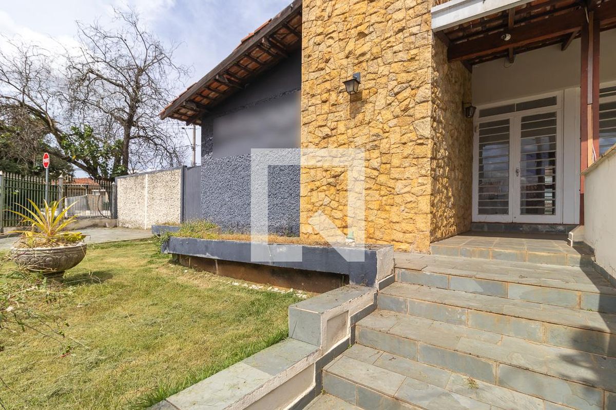 Casa à Venda - Taquaral, 4 Quartos,  210 m2 em , Campinas - sp | SoloBR