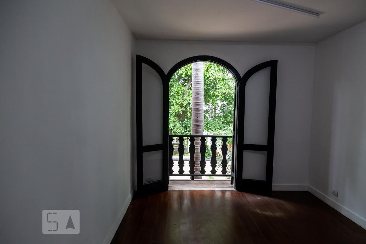 Casa, 6 quartos, 304 m² - Foto 32