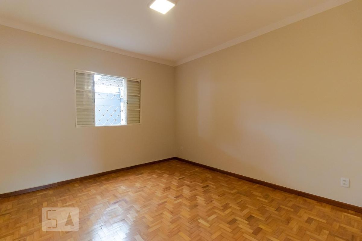 Casa à Venda - Taquaral, 3 Quartos,  200 m2 em , Campinas - sp | SoloBR