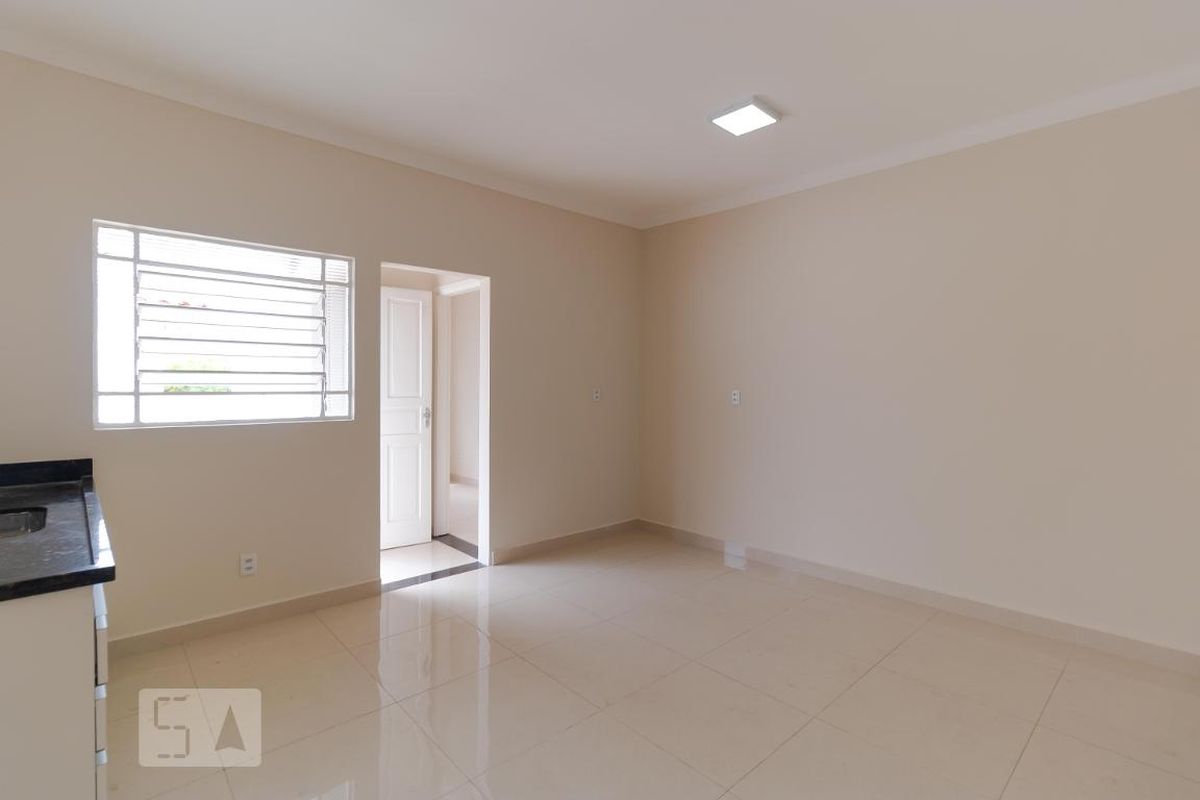 Casa à Venda - Taquaral, 3 Quartos,  200 m2 em , Campinas - sp | SoloBR