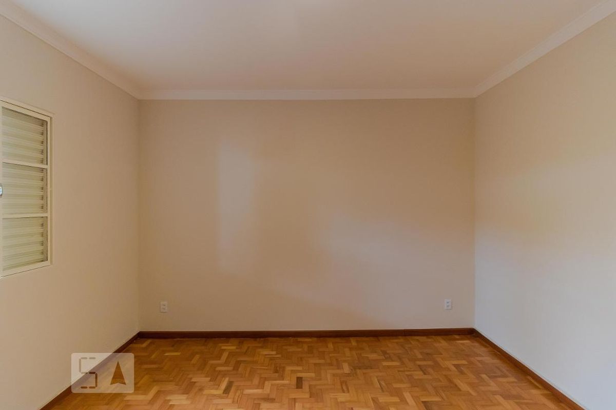 Casa à Venda - Taquaral, 3 Quartos,  200 m2 em , Campinas - sp | SoloBR