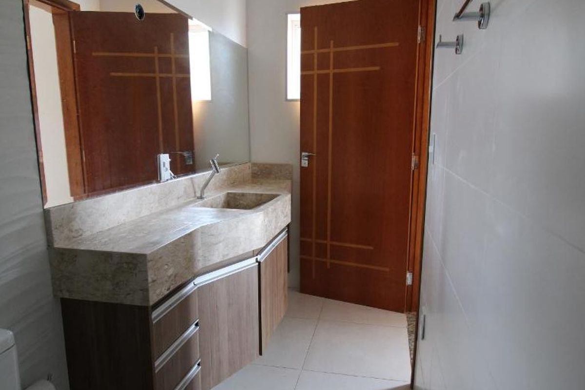 Casa à Venda - Guanabara, 4 Quartos,  650 m2 em , Campinas - sp | SoloBR