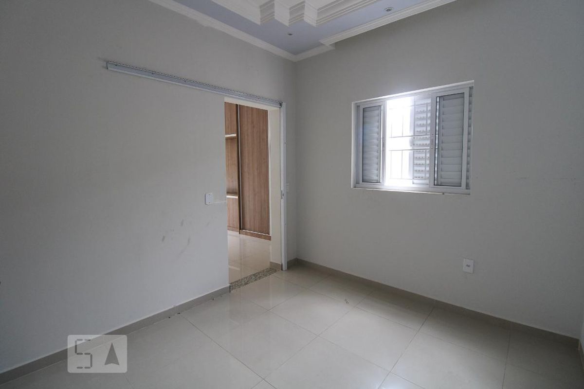 Casa à Venda - Guanabara, 4 Quartos,  650 m2 em , Campinas - sp | SoloBR