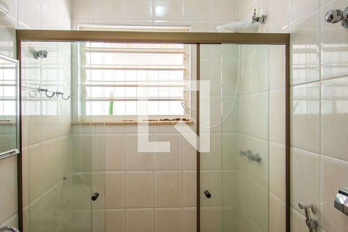 Casa à Venda - Taquaral, 3 Quartos,  312 m2 em , Campinas - sp | SoloBR
