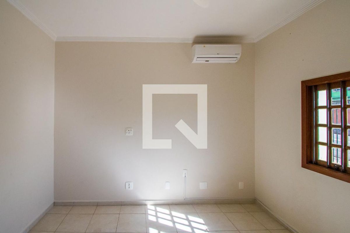 Casa à Venda - Taquaral, 3 Quartos,  312 m2 em , Campinas - sp | SoloBR