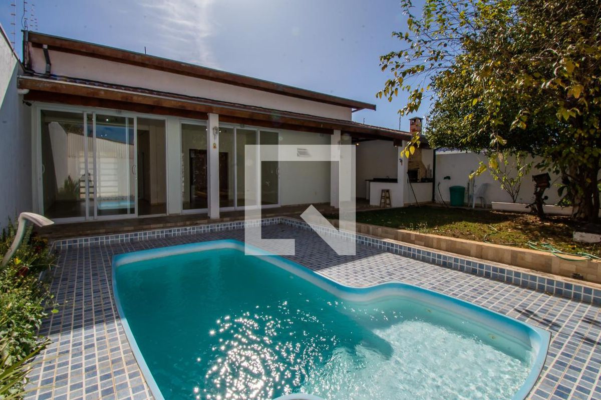 Casa à Venda - Taquaral, 3 Quartos,  312 m2 em , Campinas - sp | SoloBR