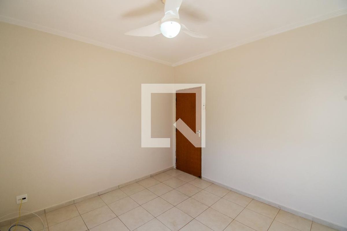 Casa à Venda - Taquaral, 3 Quartos,  312 m2 em , Campinas - sp | SoloBR