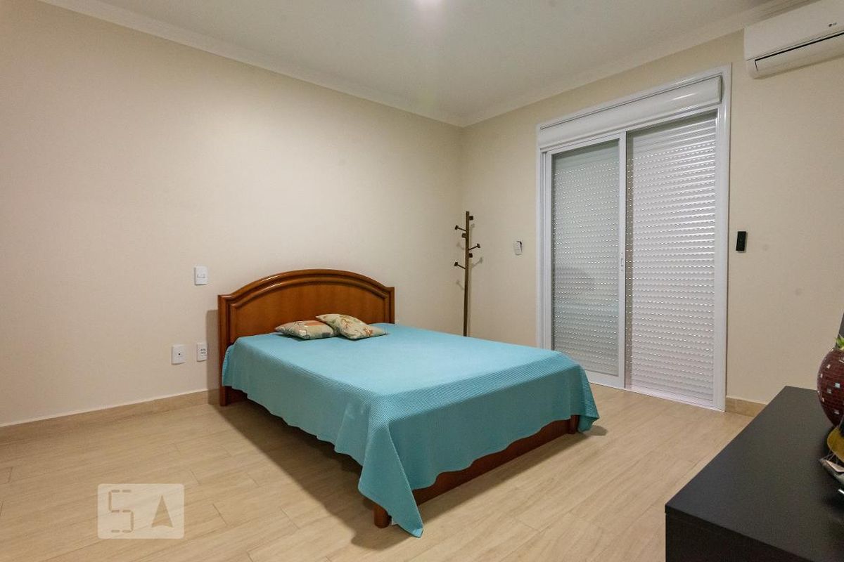 Casa à Venda - Swiss Park, 4 Quartos,  320 m2 em , Campinas - sp | SoloBR