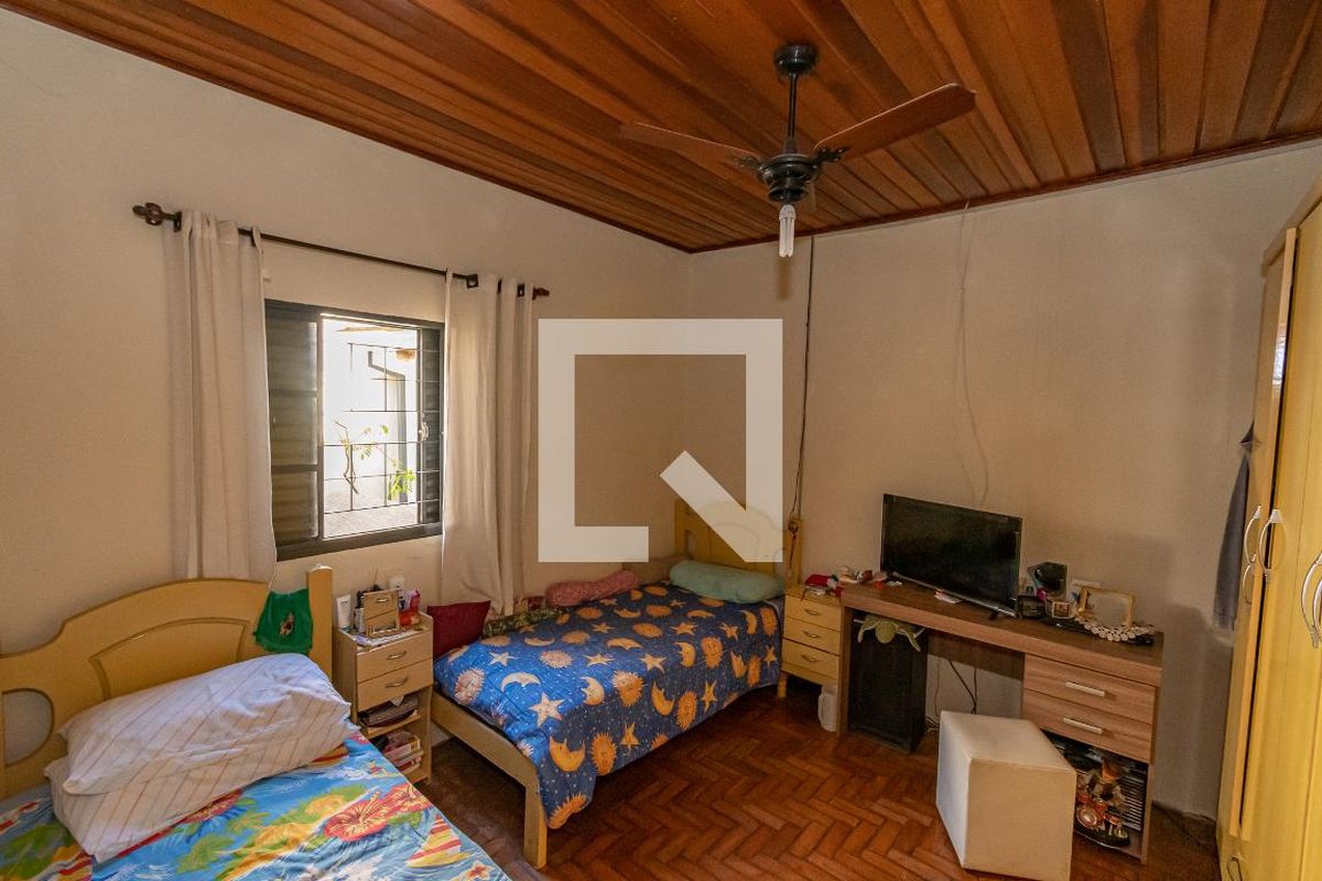 Casa à Venda - Taquaral, 3 Quartos,  150 m2 em , Campinas - sp | SoloBR