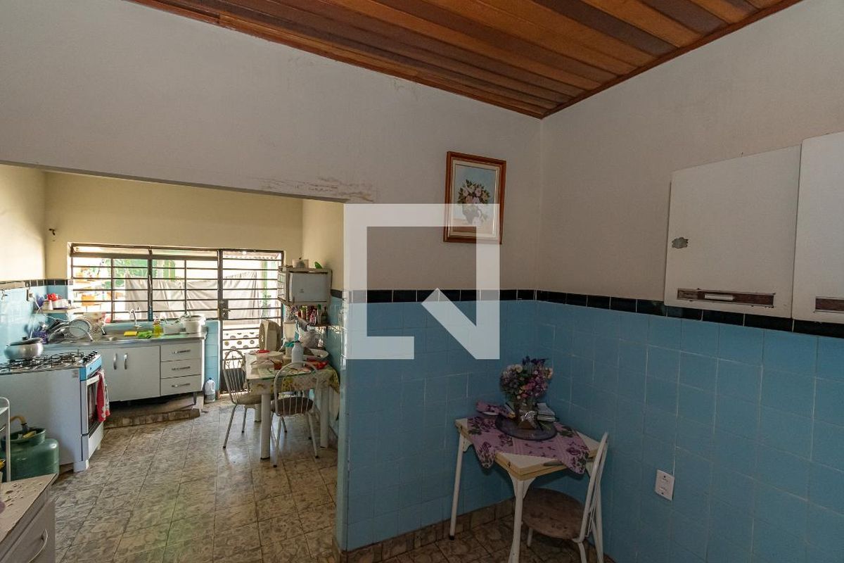 Casa à Venda - Taquaral, 3 Quartos,  150 m2 em , Campinas - sp | SoloBR