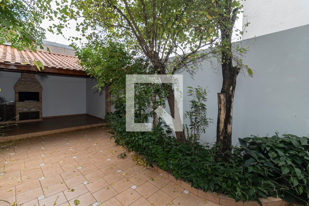 Casa, 4 quartos, 250 m² - Foto 221