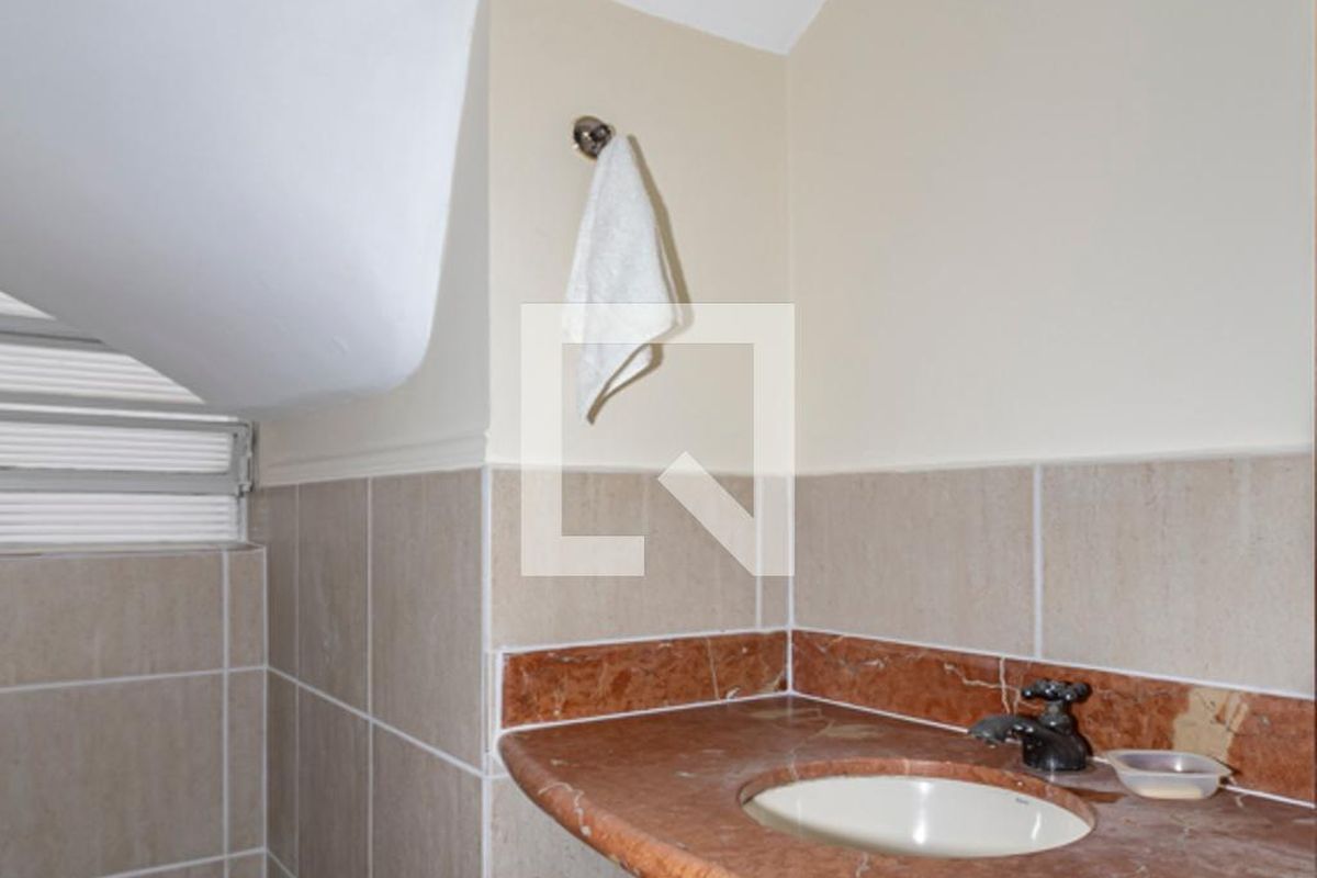 Casa, 4 quartos, 250 m² - Foto 44