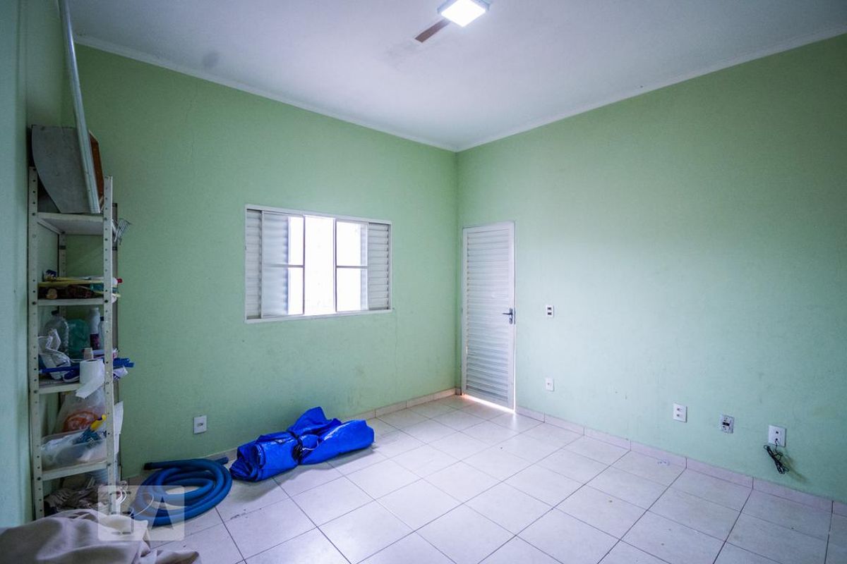 Casa à Venda - Vila Brandina, 1 Quarto,  688 m2 em , Campinas - sp | SoloBR